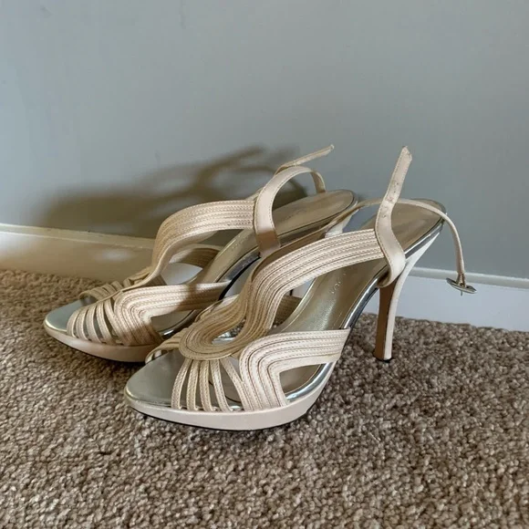Champagne Heels - Picture 2 of 3